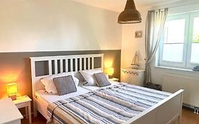 Gemütliche 2 Zi-FeWo mit Terrasse, Strandnähe, WIFI